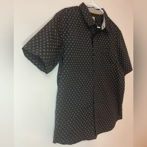 Voyager Men’s Short Sleeve Button Up Shirt Geometric Print Size L